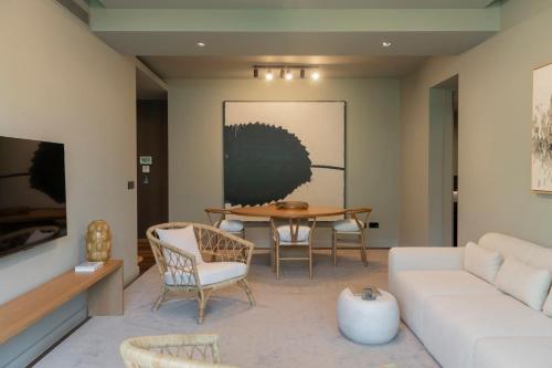 Savoy Residence Casa Branca III by an island apart