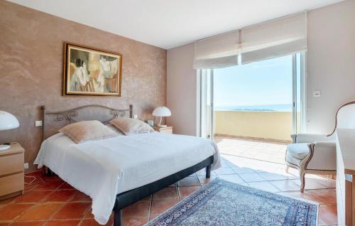 Lovely Home In Sainte-Maxime With Wifi