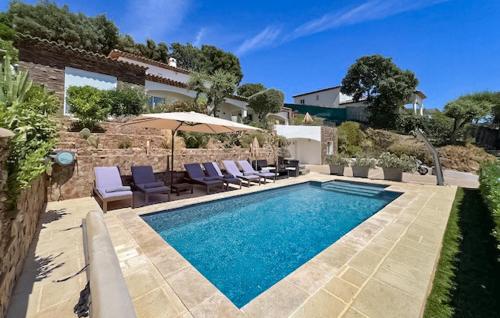 Nice Home In La Londe Les Maures