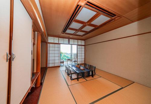 Ruang duduk di 錦月-熱海山莊