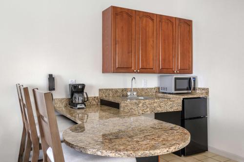 Cucina o angolo cottura di Hilton Vacation Club Varsity Club South Bend, IN