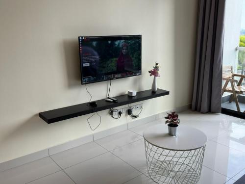 TV a/nebo společenská místnost v ubytování Leisure Home-1Bedroom