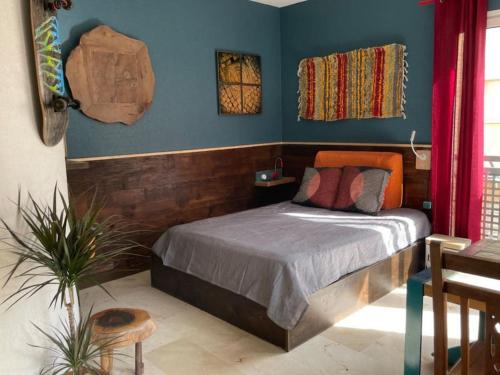 Chic & Practical Studio, 5 min to center & beach