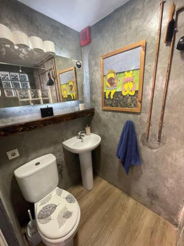 Chic & Practical Studio, 5 min to center & beach