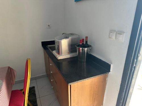 Nhà bếp/bếp nhỏ tại villa avec piscine