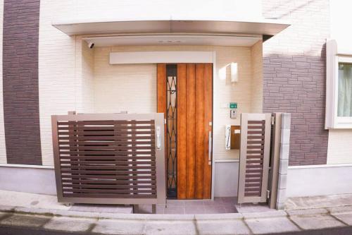 全新设备设施 3层102平方独栋洋房4室1厅2卫2个洗澡间 厨房完备 交通便利