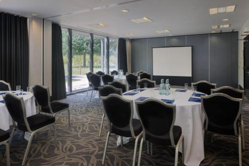 Zona business o sala conferenze di Hilton London Syon Park