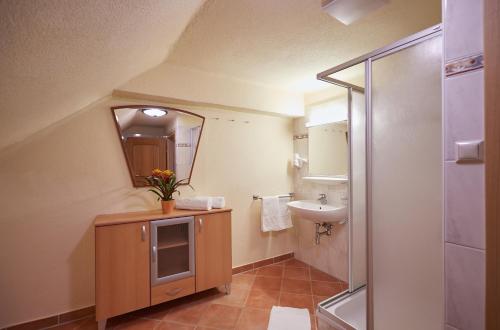 Koupelna v ubytování Hotel Gasthof Stenitzer