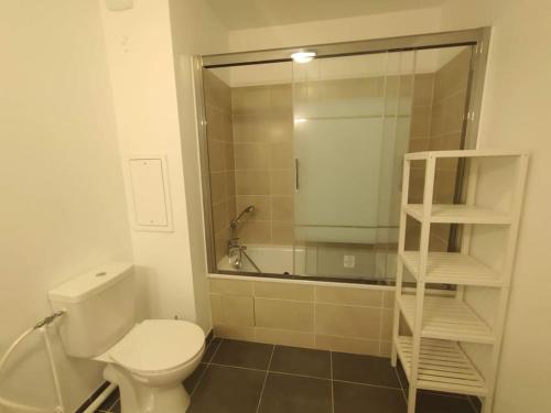 Ένα μπάνιο στο Gustave Roussy, New building, 3 bd & Salon, 2 WC