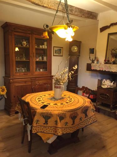 Imagen de la galería de Maison de village provençale, en Monieux