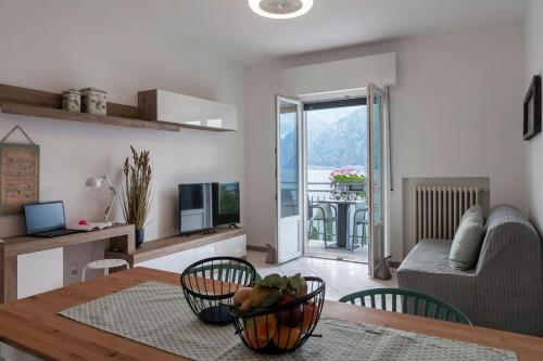 Gallery image of Finestra sul Lago, Apt Riva in Malcesine
