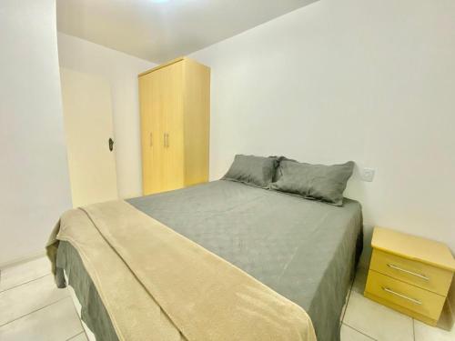 Postel nebo postele na pokoji v ubytování ap de frente, sacada, 3 splits, wi-fi