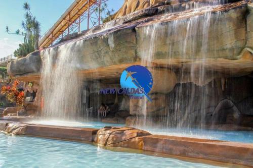 Πισίνα στο ή κοντά στο Piazza diRoma Flat - Com Acesso Livre ao diRoma Acqua Park Splash e Silde