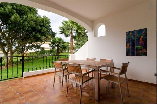 Alto Club, Alvor, Portugal