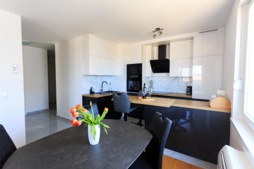 Apartments with parking space Zadar - 23525