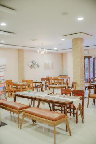 Restaurace v ubytování Hotel Mireya