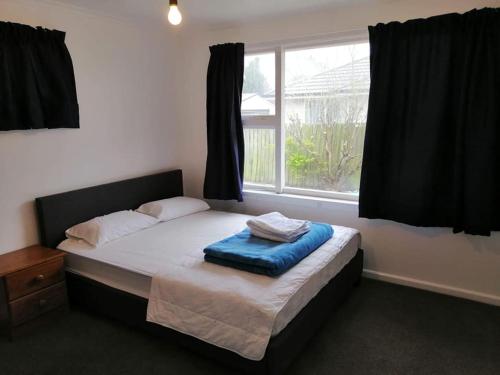 Gallery image of Homestay Triple room Near city center in Linwood