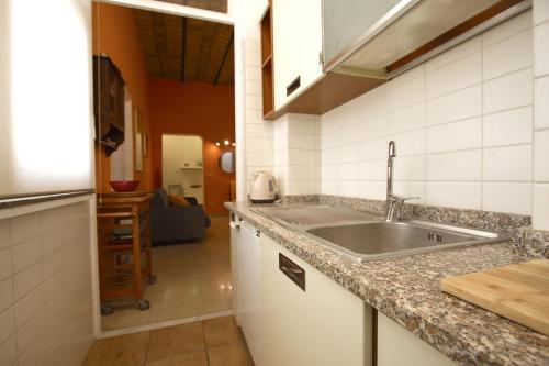 Manara Holiday House