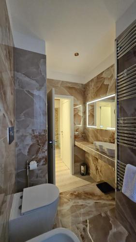 Ένα μπάνιο στο Vanity House