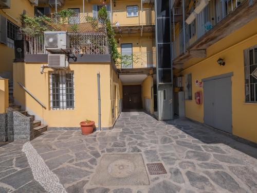 Italstay - Canonica Attic Apartment