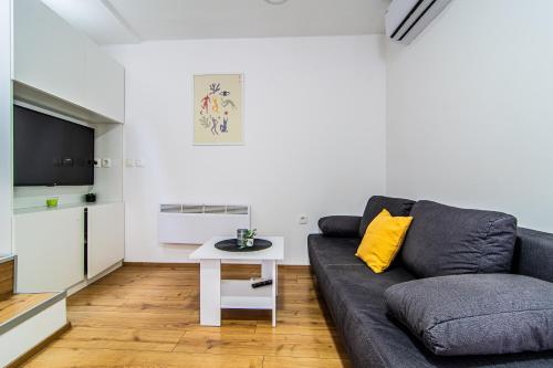 Flexible SelfCheckIns 106 - Zagreb - City Centre - Loggia