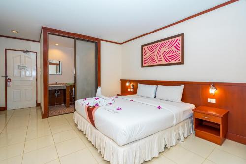 Foto Kata Beachis asuva majutusasutuse Outdoor Inn Kata Hotel galeriist
