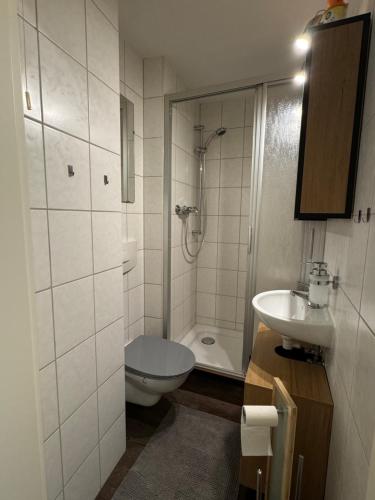 Ένα μπάνιο στο Sweet Home Inside Pirna one