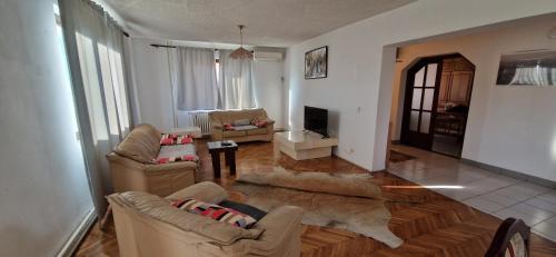Un lugar para sentarse en Beautiful large villa Vrčin