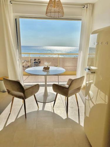 Gallery image of Suite Balnéo Canet in Canet-en-Roussillon