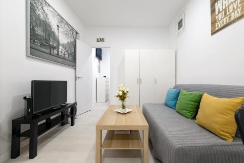Piso nuevo lavapies, wifi, smart tv
