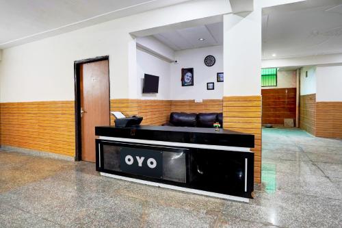 Hotel O Rudraのロビーまたはフロント