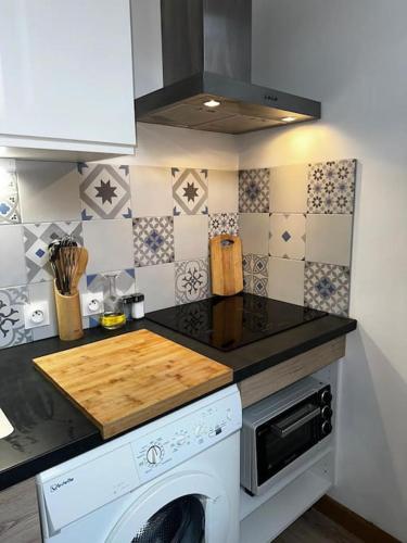 Photo de la galerie de l'établissement Logement à 2 pas port de Toulon, à Toulon