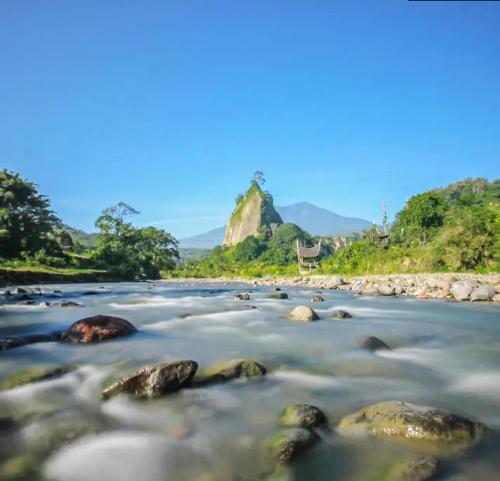 Afbeelding uit fotogalerij van Tapian Ratu Camp real in Bukittinggi