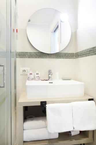 Galería fotográfica de Hotel Reyes en Roma