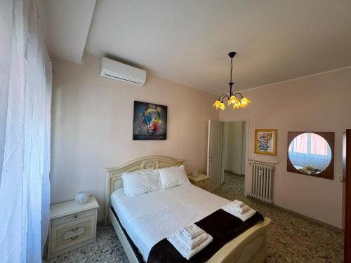 Vintage Charm Apt in Aurelio