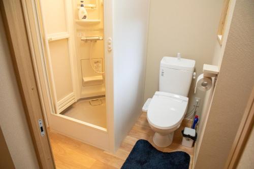 Ένα μπάνιο στο Quiet 3 bedroom house 2 min walk from UNESCO shrines