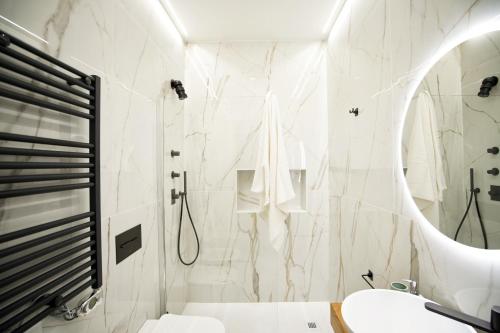 Lux center, 2camere, 2bagni, train station SMN