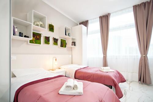 Lux center, 2camere, 2bagni, train station SMN