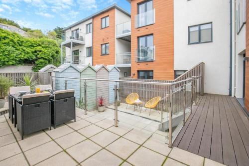 Balkón nebo terasa v ubytování 2 Rockham - Luxury Apartment at Byron Woolacombe, only 4 minute walk to Woolacombe Beach!