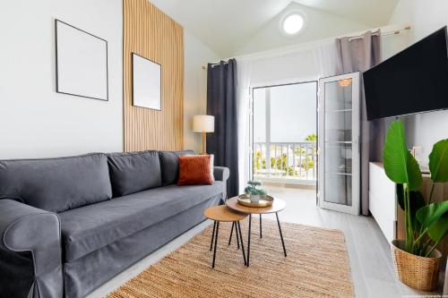 Spacious apartment with ocean view