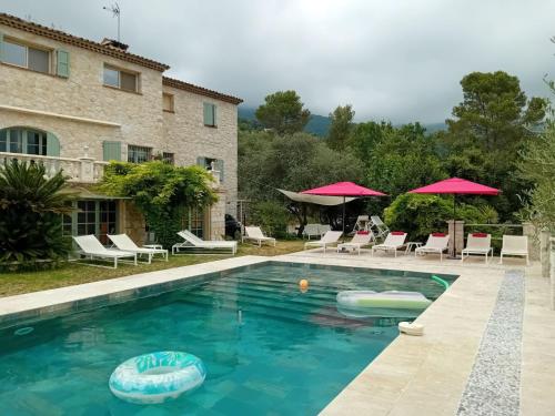 Bel appartement indépendant dans un mas provençal