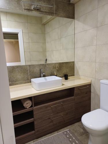 Et badeværelse på Apartment green park