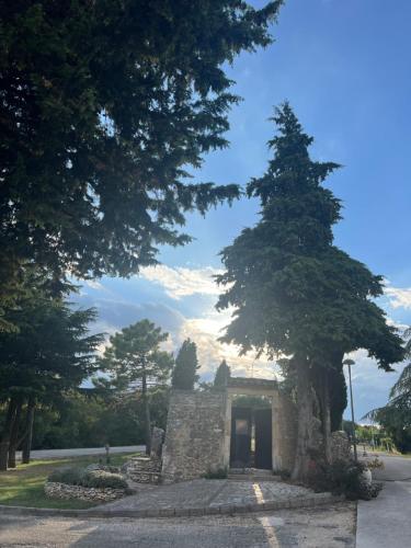 Σημείο ενδιαφέροντος κοντά σε αυτό το διαμέρισμα