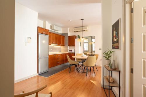 Velazquez & old town by ELE Apartments