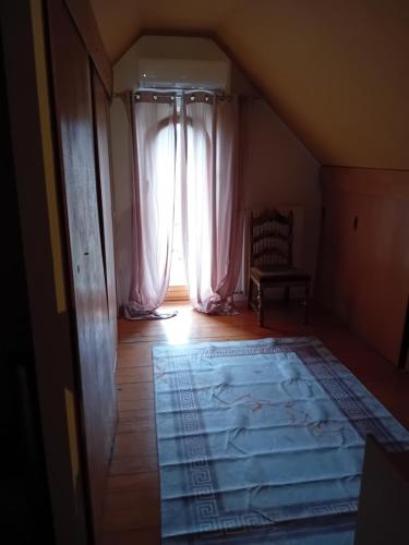 Postel nebo postele na pokoji v ubytování Apartment THEA 100m2 with 2 bathrooms for 5 guests