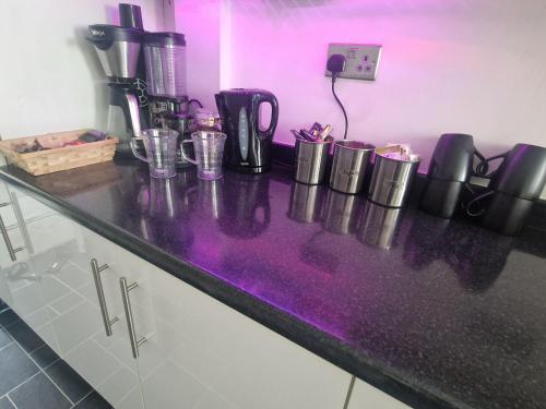 Gallery image of Stylish & Modern 2 Bed House With Free Parking Leeds in Roundhay