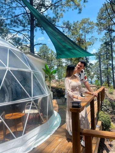 Hosté ubytování Tiny Pines A-Frame Cabin, Domes and Luxury Glamping Site