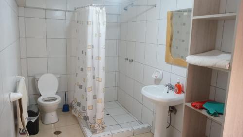Koupelna v ubytování Inti Panqara
