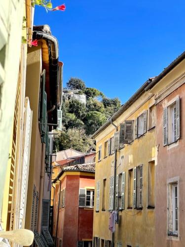 Studio au coeur du Vieux Nice - Vue mer et clocher