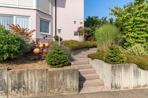 Κήπος έξω από το Ferienwohnung 'Kraichgau-Nest'